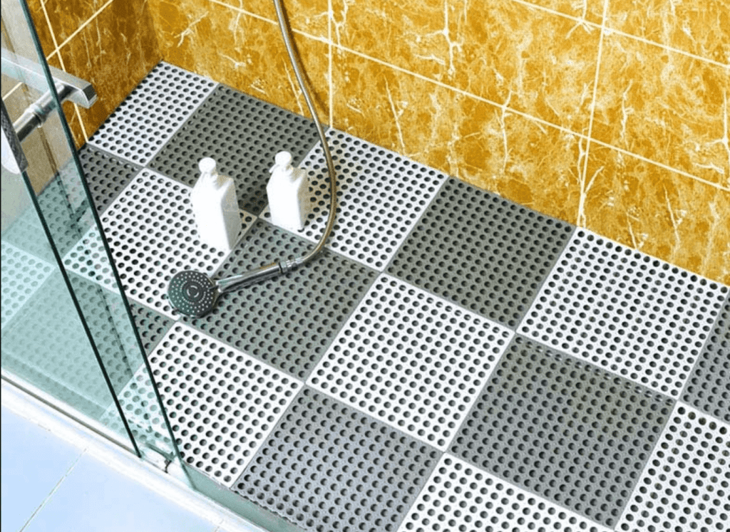 Anti slip mat in bathroom